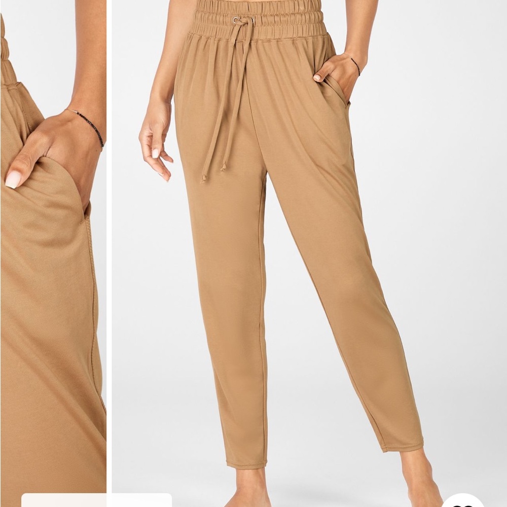 Fabletics joggers NWT
